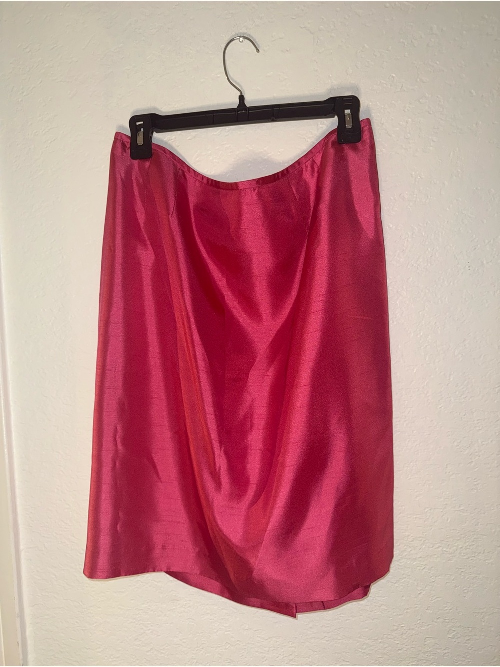 Kasper Hot Pink Midi Satin Skirt
